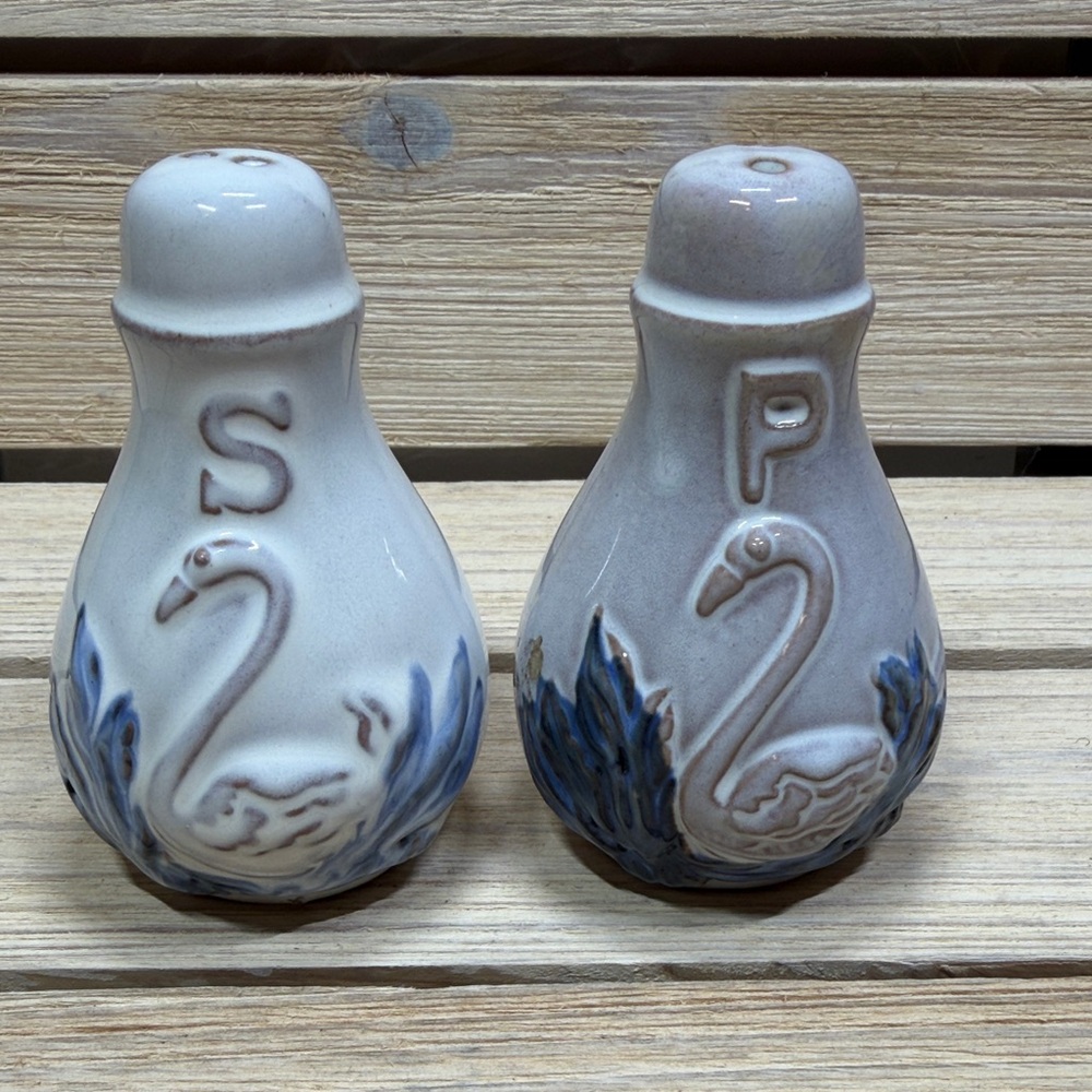 Vintage Swan Salt and Pepper Shakers Blue Cottage Kitchen Decor